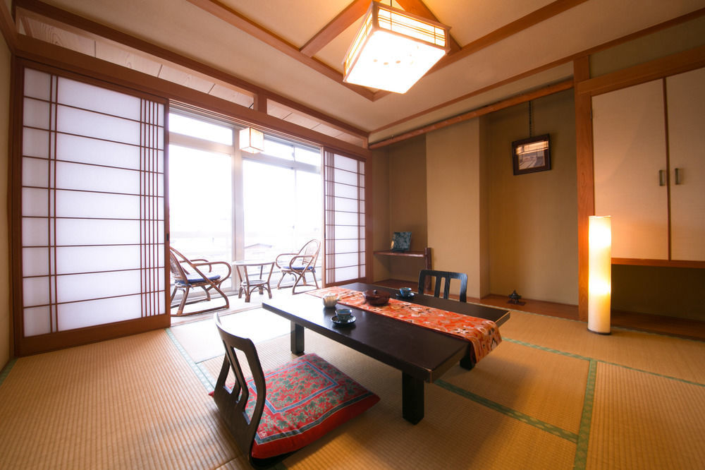 Hotel Koraku Beppu Zewnętrze zdjęcie